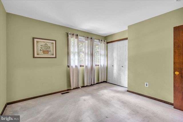 60 BRADFORD WAY, Voorhees, NJ 08043