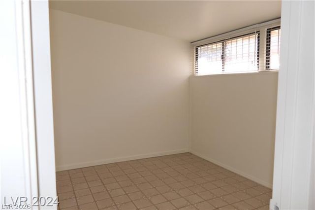 3335 Racquet Street, Las Vegas, NV 89121