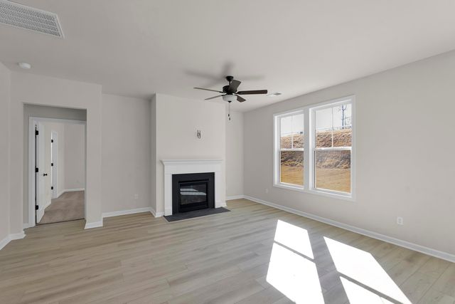 160 Hunter Ridge Drive, Boiling Springs, SC 29316