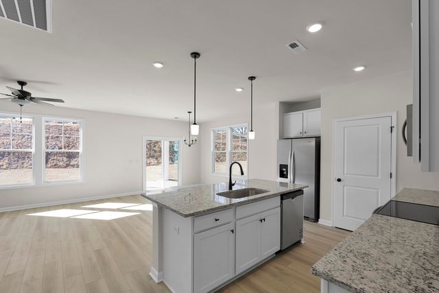 160 Hunter Ridge Drive, Boiling Springs, SC 29316