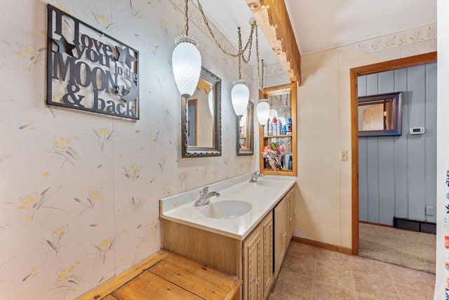 N8432 Valley Drive, Wisconsin Dells, WI 53965