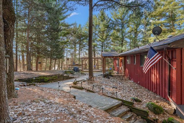 N8432 Valley Drive, Wisconsin Dells, WI 53965