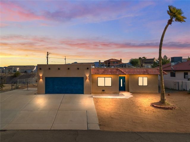 1861 Arcadia Bay, Bullhead City, AZ 86442