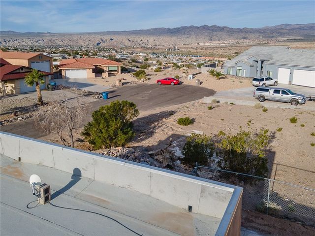 1861 Arcadia Bay, Bullhead City, AZ 86442