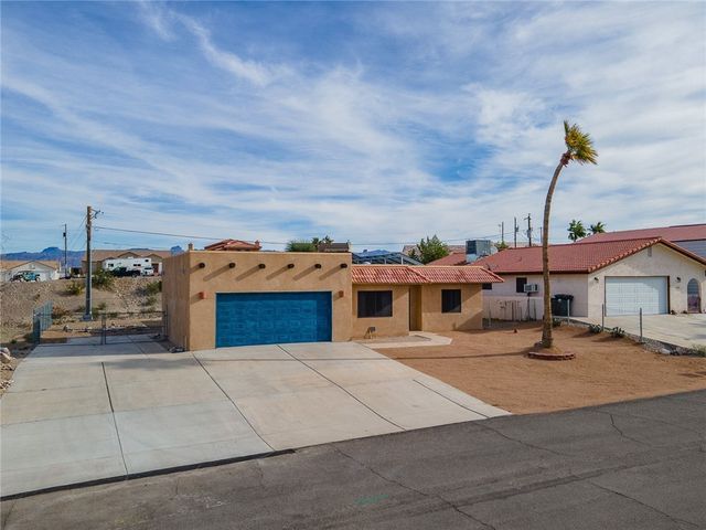 1861 Arcadia Bay, Bullhead City, AZ 86442