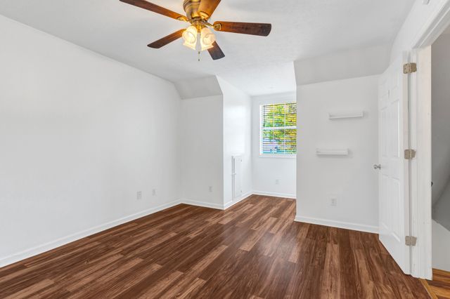 191 E Morris Dr, Gallatin, TN 37066