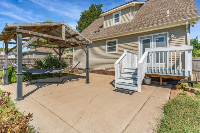 191 E Morris Dr, Gallatin, TN 37066
