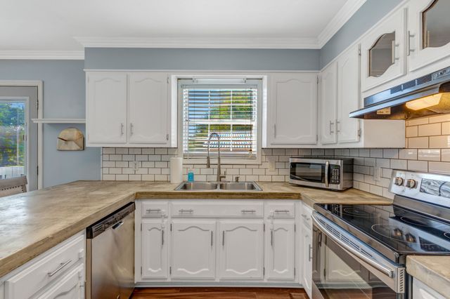 191 E Morris Dr, Gallatin, TN 37066