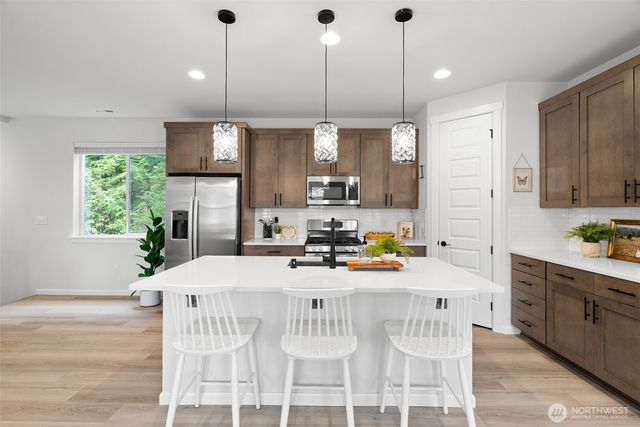 6468 Halyard Circle SE, Port Orchard, WA 98367