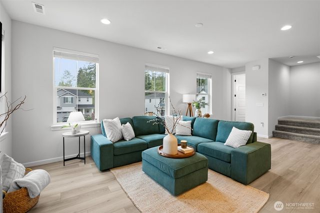 6468 Halyard Circle SE, Port Orchard, WA 98367