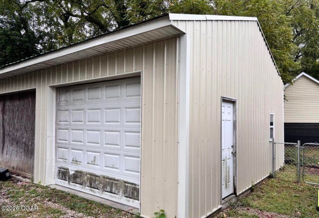 204 2nd St Street, Sarcoxie, MO 64862