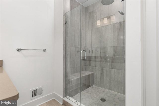 44824 TIVERTON SQ, Ashburn, VA 20147