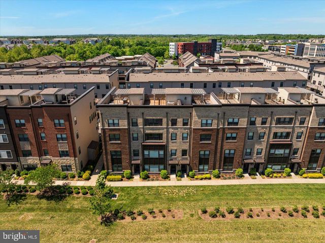 44824 TIVERTON SQ, Ashburn, VA 20147