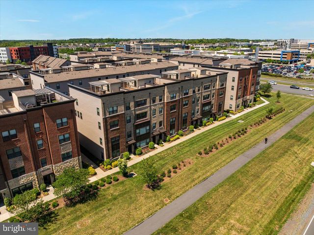 44824 TIVERTON SQ, Ashburn, VA 20147