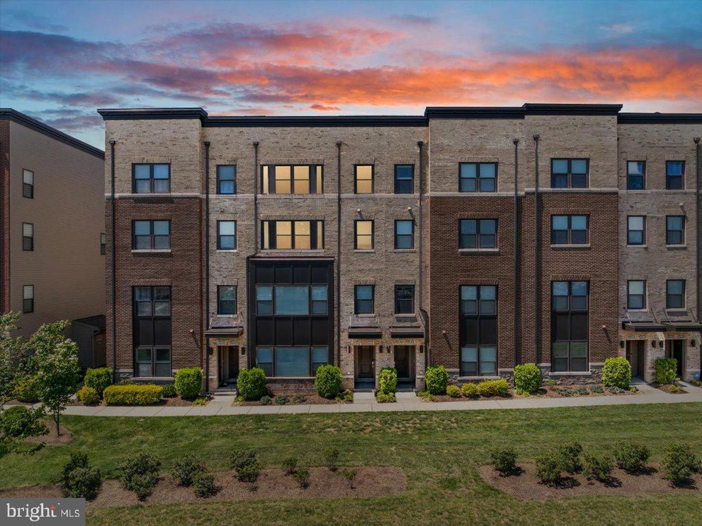 44824 TIVERTON SQ, Ashburn, VA 20147