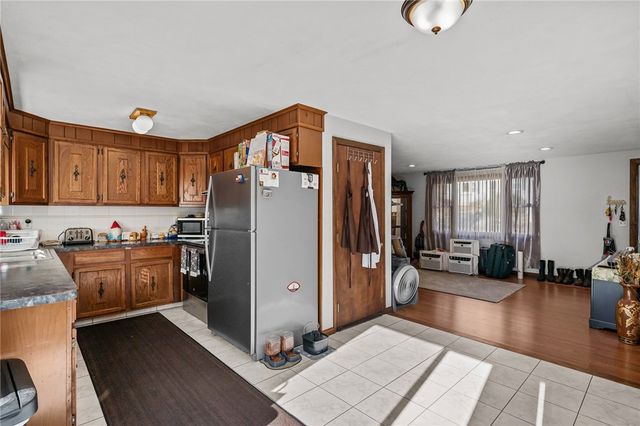 180 Highland Street, Cranston, RI 02920