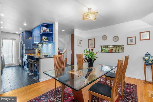 639 PINE ST, Philadelphia, PA 19106