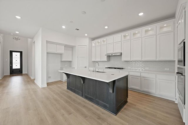 27031 West Rustlers Bend, Montgomery, TX 77316