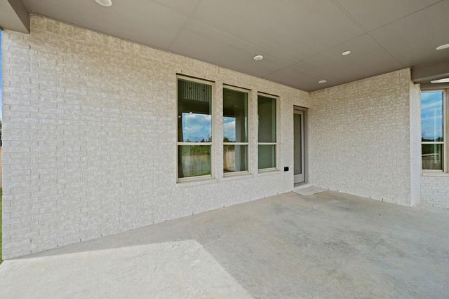 27031 West Rustlers Bend, Montgomery, TX 77316