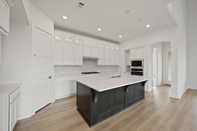 27031 West Rustlers Bend, Montgomery, TX 77316