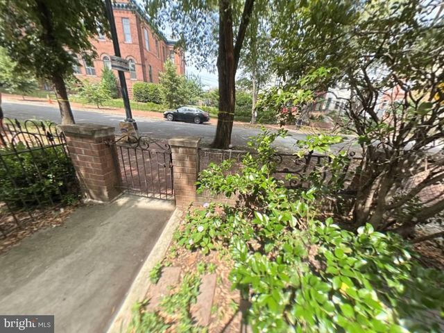 431 5TH ST NE, Washington, DC 20002