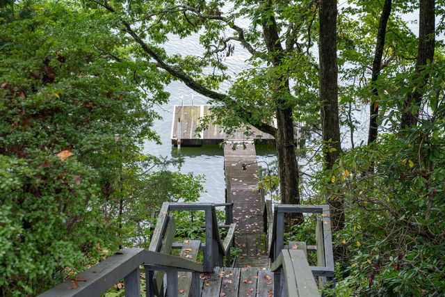 406 Hillside Drive, Inman, SC 29349