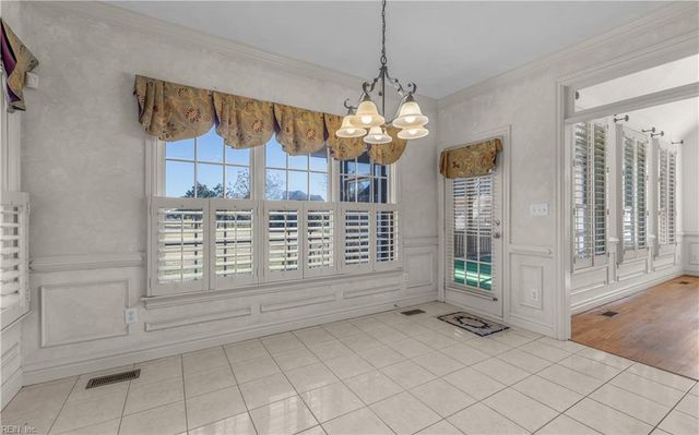 1621 Water View CIR, Chesapeake, VA 23322