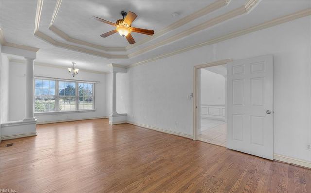 1621 Water View CIR, Chesapeake, VA 23322