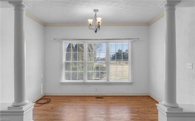 1621 Water View CIR, Chesapeake, VA 23322