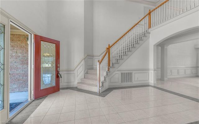 1621 Water View CIR, Chesapeake, VA 23322