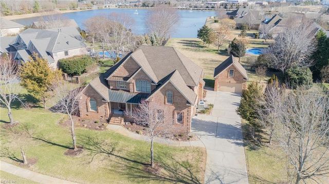 1621 Water View CIR, Chesapeake, VA 23322
