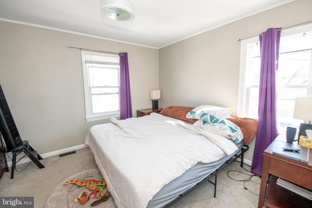 802 W FRONT ST, Florence, NJ 08518