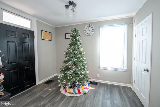 802 W FRONT ST, Florence, NJ 08518