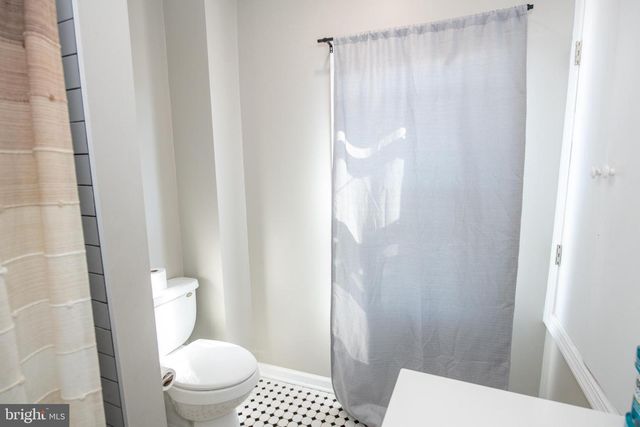 802 W FRONT ST, Florence, NJ 08518