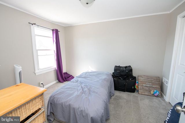 802 W FRONT ST, Florence, NJ 08518