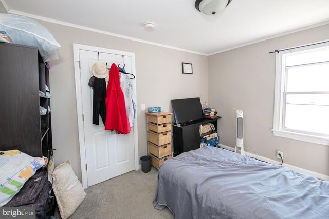 802 W FRONT ST, Florence, NJ 08518