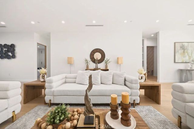 5940 Shoshone, Encino, CA 91316
