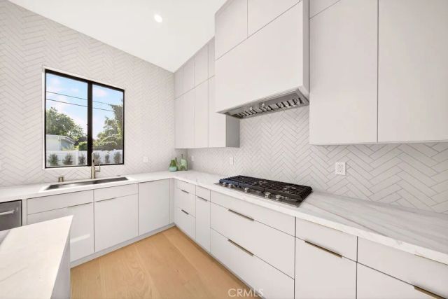 5940 Shoshone, Encino, CA 91316