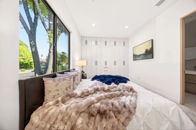 5940 Shoshone, Encino, CA 91316