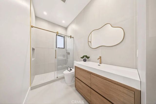 5940 Shoshone, Encino, CA 91316
