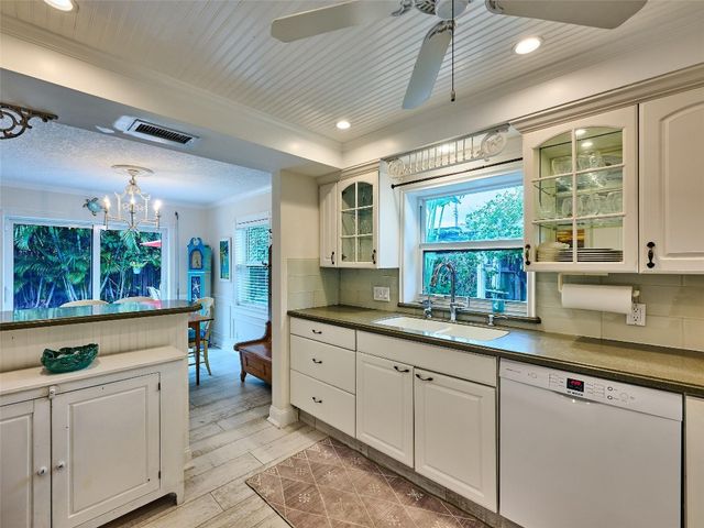 3220 Oleander Way, Lauderdale-By-The-Sea, Pompano Beach, FL 33062