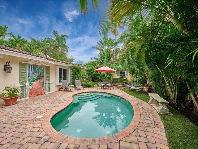 3220 Oleander Way, Lauderdale-By-The-Sea, Pompano Beach, FL 33062