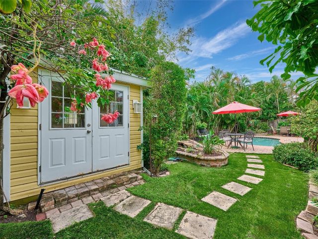 3220 Oleander Way, Lauderdale-By-The-Sea, Pompano Beach, FL 33062