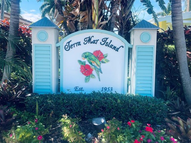 3220 Oleander Way, Lauderdale-By-The-Sea, Pompano Beach, FL 33062