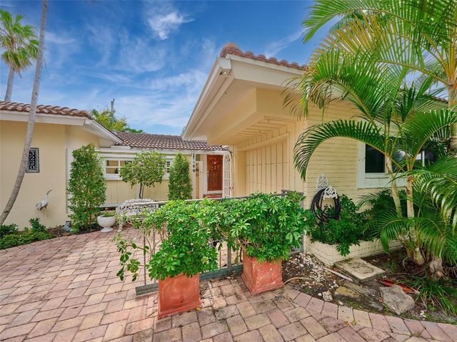 3220 Oleander Way, Lauderdale-By-The-Sea, Pompano Beach, FL 33062