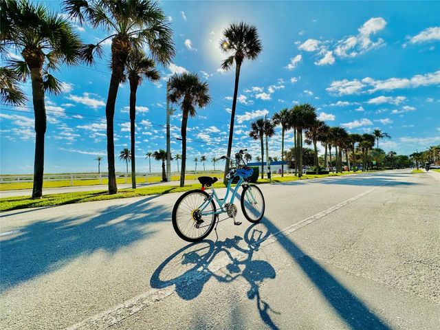 3220 Oleander Way, Lauderdale-By-The-Sea, Pompano Beach, FL 33062