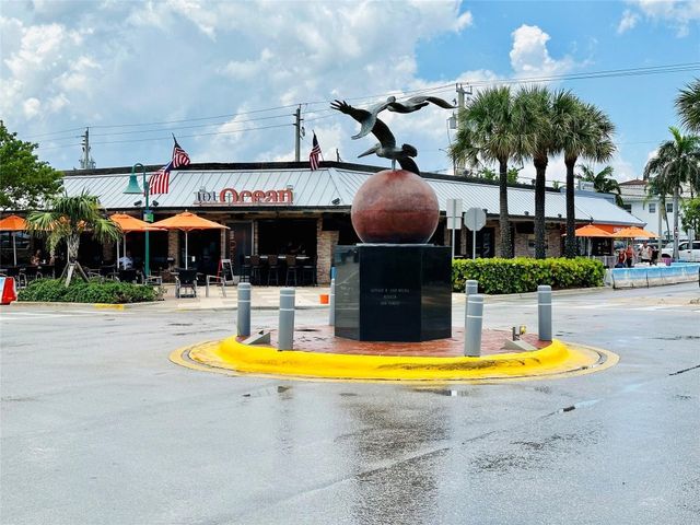 3220 Oleander Way, Lauderdale-By-The-Sea, Pompano Beach, FL 33062