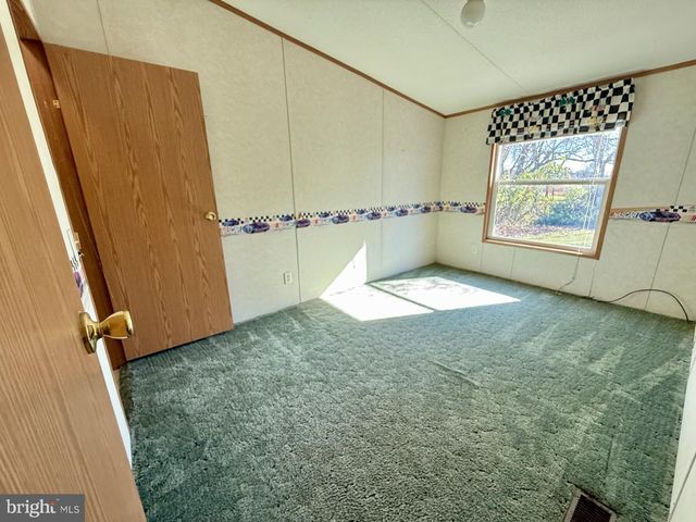 184 LANDING RD, Newport, NJ 08345