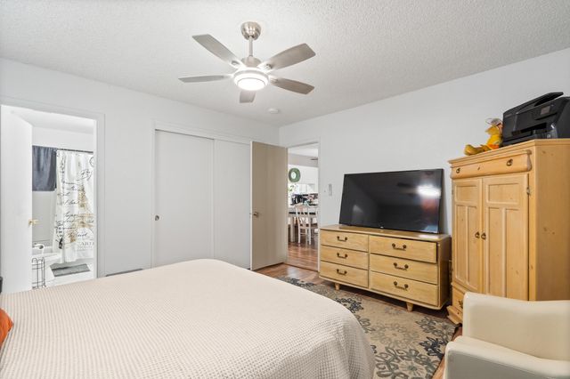 300 E Ivy Street, Hanford, CA 93230