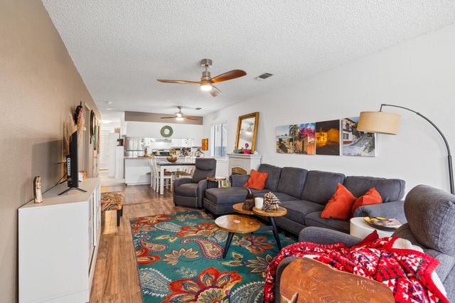 300 E Ivy Street, Hanford, CA 93230